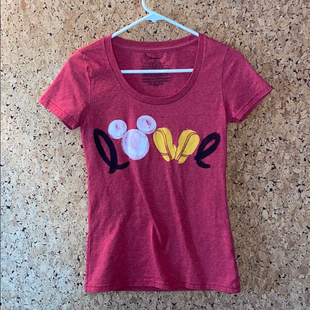 Red Disney “love” t-shirt